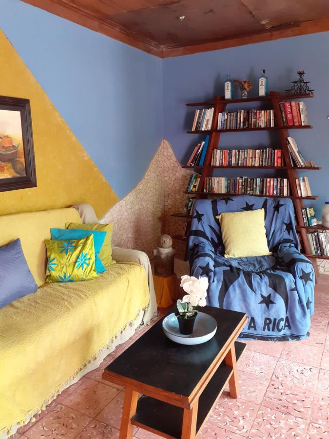 Montana Linda Guest House Orosí 외부 사진