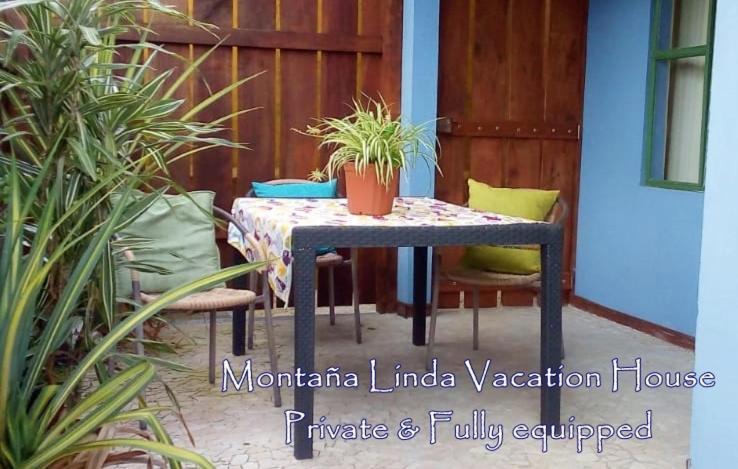 Montana Linda Guest House Orosí 외부 사진