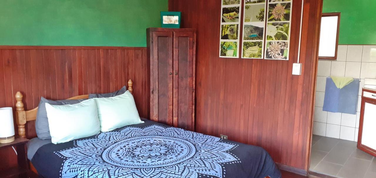 Montana Linda Guest House Orosí 외부 사진