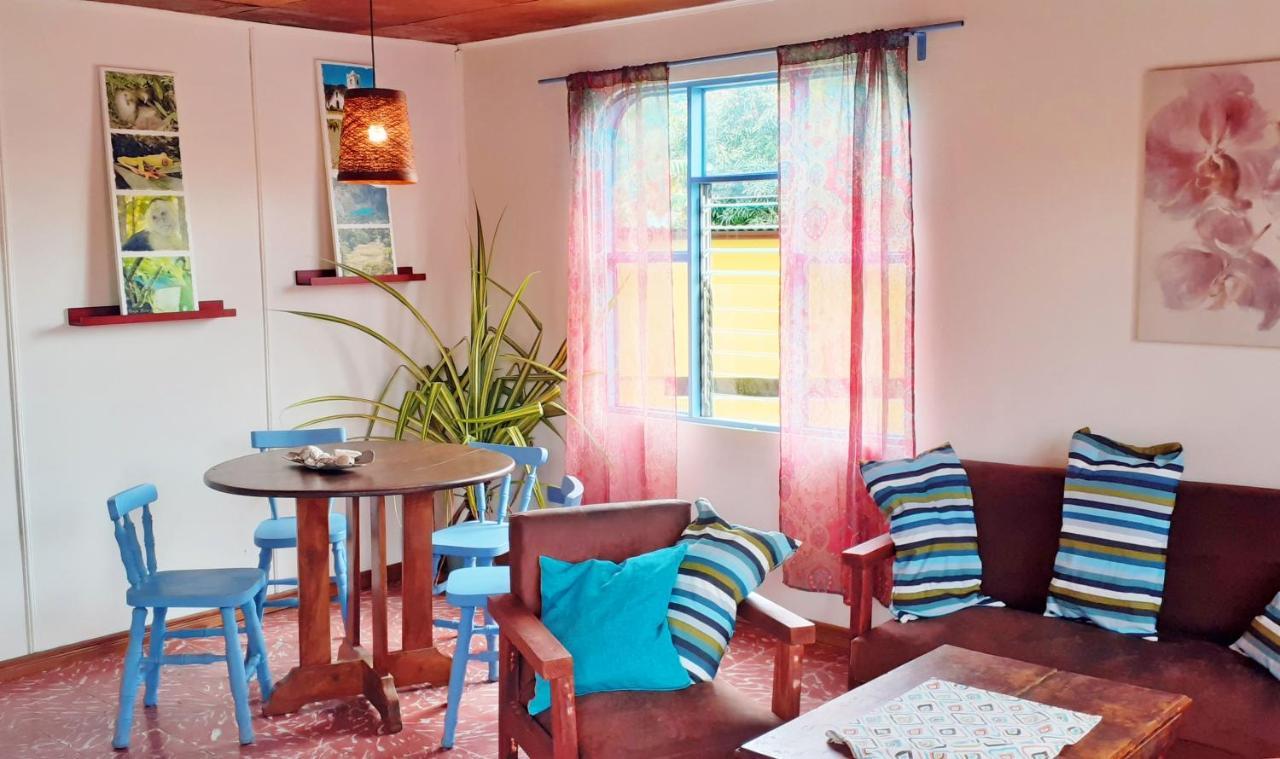Montana Linda Guest House Orosí 외부 사진